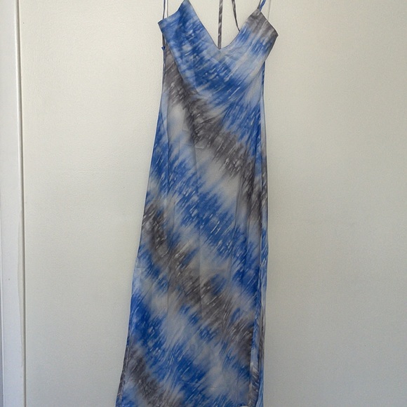 Summer dress - Picture 3 of 4